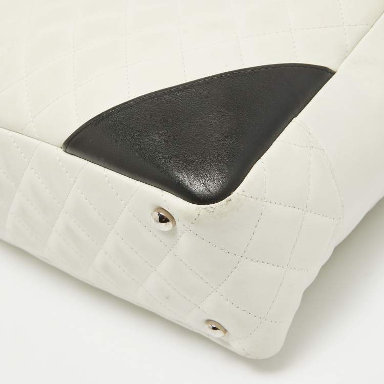 Pre Owned Chanel White/Black Quilted Leather Cambon Ligne Bowler Bag