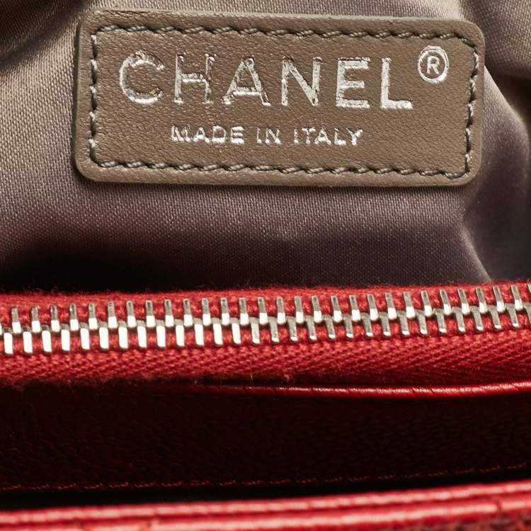 مملوكة مسبقًا Chanel Red Quilted Caviar Leather Grand Shopper Tote