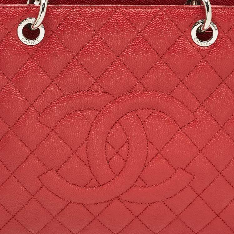 مملوكة مسبقًا Chanel Red Quilted Caviar Leather Grand Shopper Tote