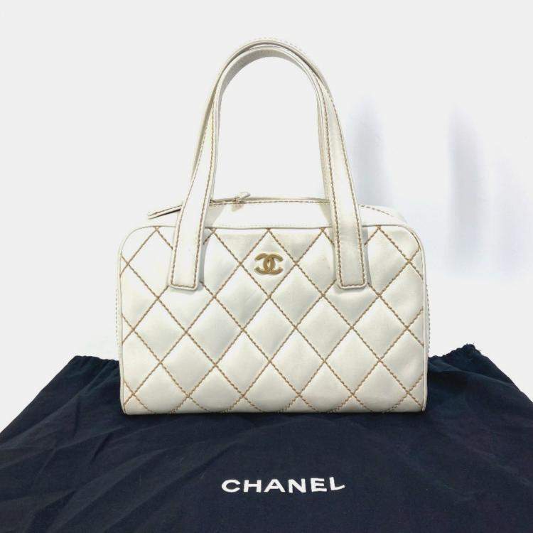 Pre Owned Chanel White Cc Mark Bag Vintage Mini Duffle Bag