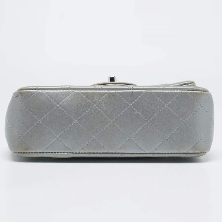 Pre Owned Chanel Grey Quilted Leather Small CC Flap Bag