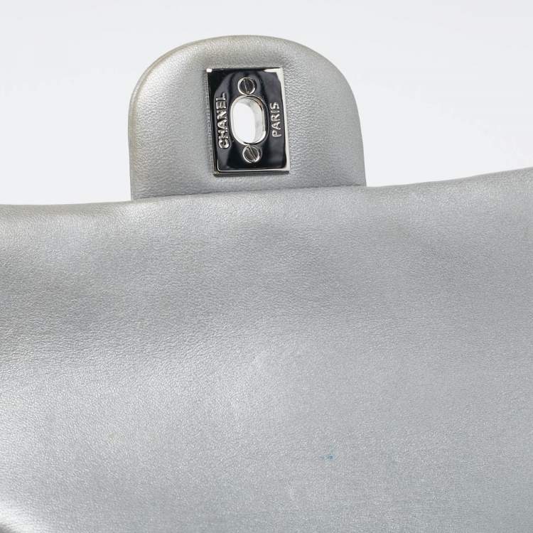 Pre Owned Chanel Grey Quilted Leather Small CC Flap Bag