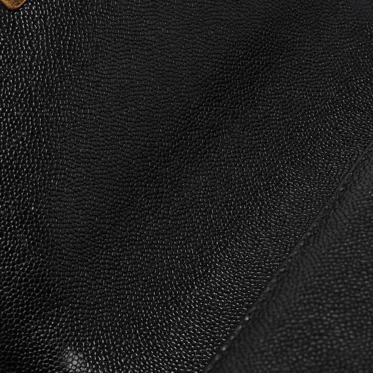Pre Owned Chanel Black Quilted Caviar Leather Medium Boy Flap Bag