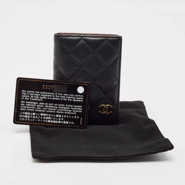 Pre Owned Chanel Black Quilted Leather Bifold Card Holder