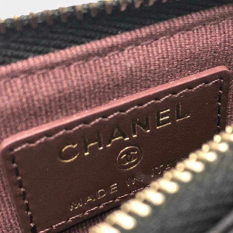 Pre Owned Chanel Black Caviar Skin Coco Mark Matelasse Classic Zip Business Card Holder