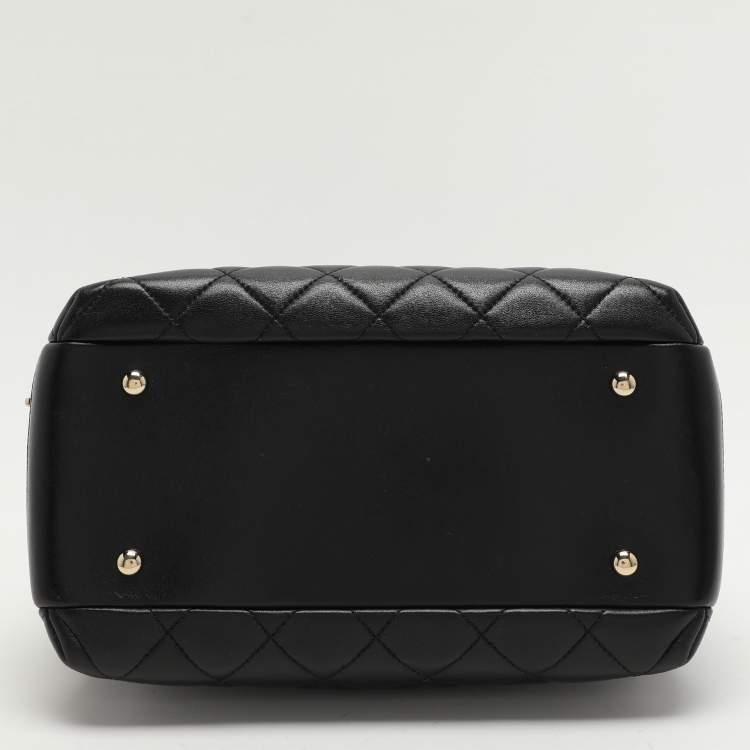 Pre Owned Chanel Black Quilted Leather Medium Trendy CC Bowling Bag