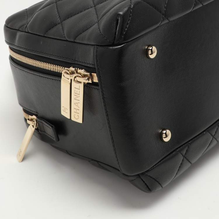 Pre Owned Chanel Black Quilted Leather Medium Trendy CC Bowling Bag