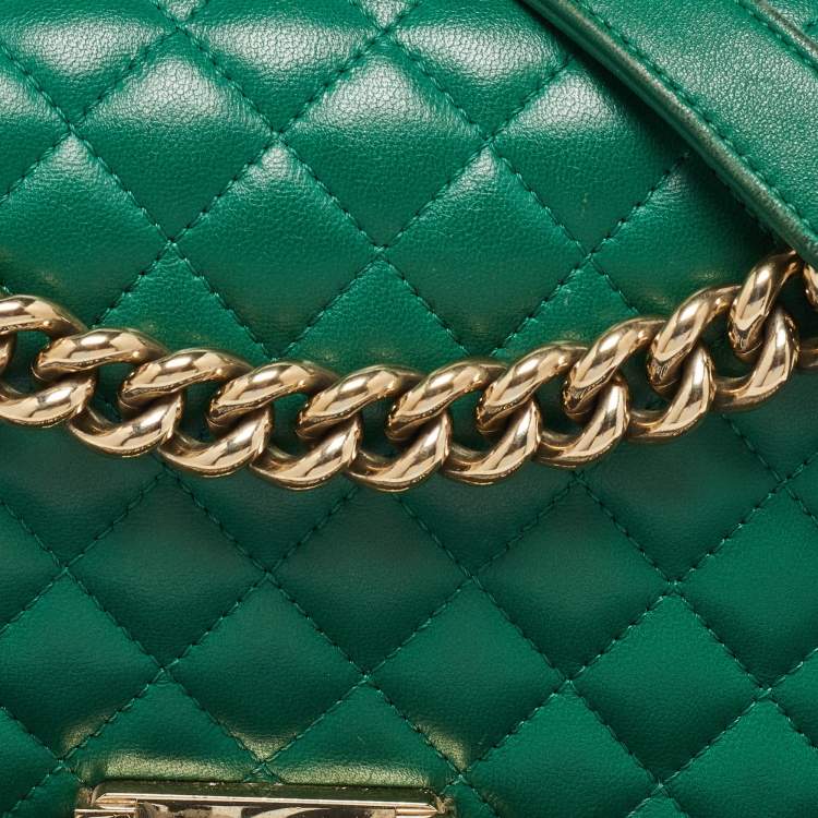 Pre Owned Chanel Green Quilted Leather Medium Boy Flap Bag