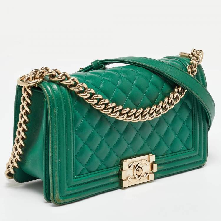 Pre Owned Chanel Green Quilted Leather Medium Boy Flap Bag