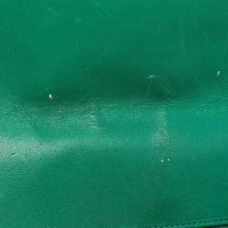 Pre Owned Chanel Green Quilted Leather Medium Boy Flap Bag