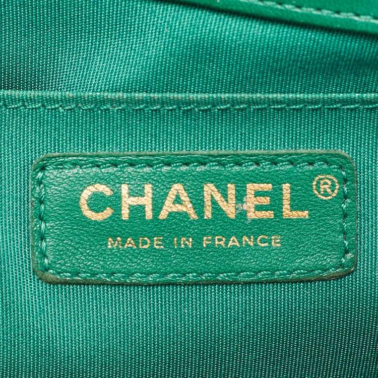 Pre Owned Chanel Green Quilted Leather Medium Boy Flap Bag