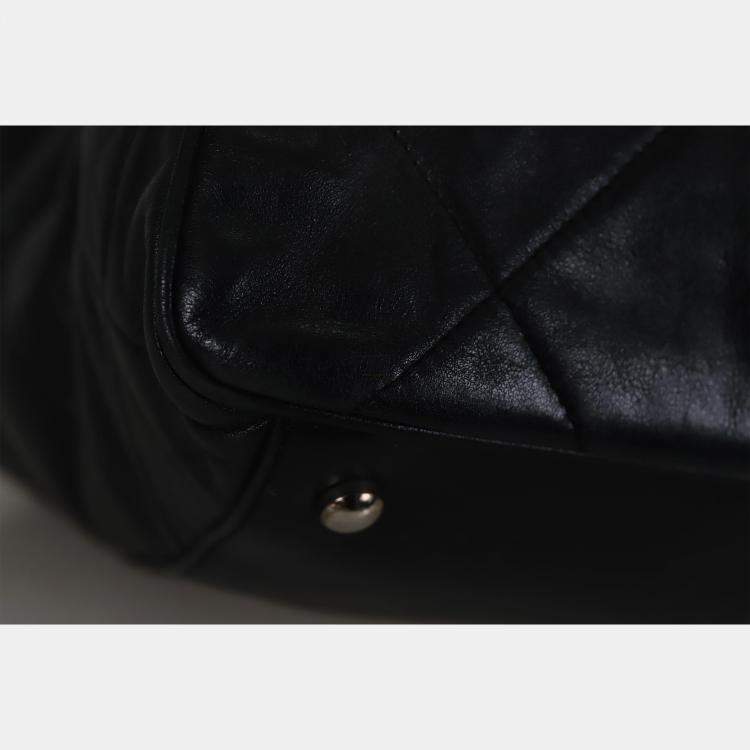 Pre Owned Chanel Vintage Hook Metal Quilted Tote Bag