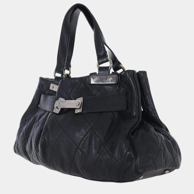 Pre Owned Chanel Paris-Londres Door Latch Tote Bag
