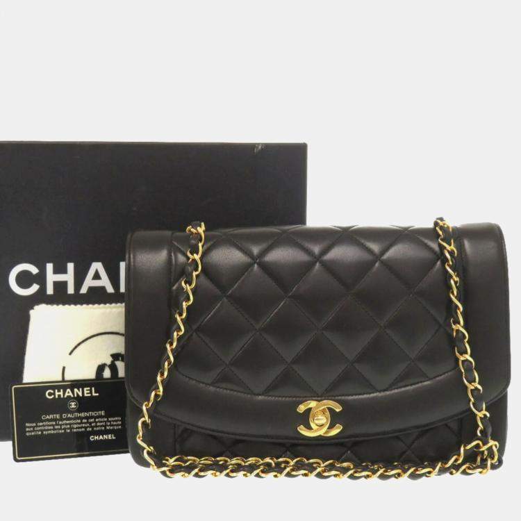 Pre Owned Chanel Black Lambskin Diana 25 Medium Mattelasse Shoulder Bag