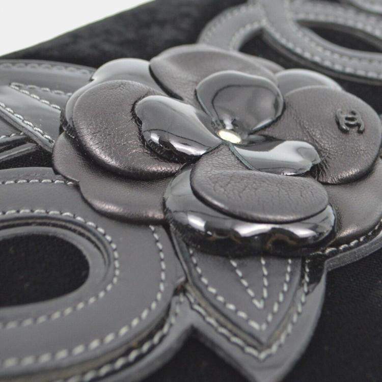 Pre Owned Chanel Black Velvet Camelia Single Chain Shoulder Bag