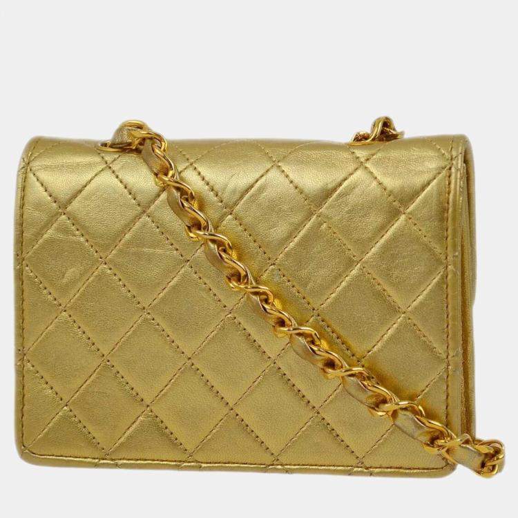 مملوكة مسبقًا Chanel Gold Lambskin Straight Flap Shoulder Bag
