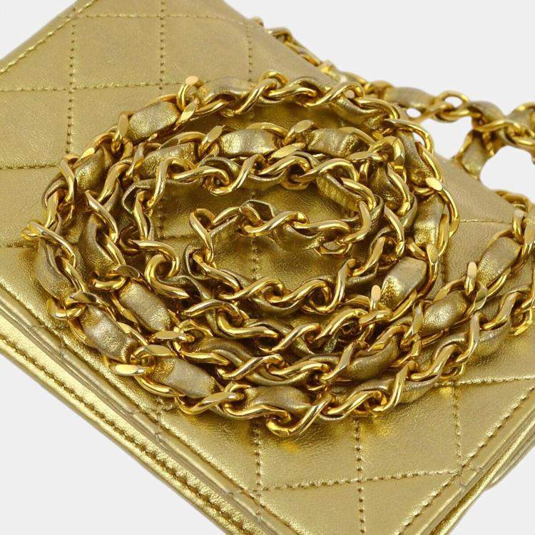 مملوكة مسبقًا Chanel Gold Lambskin Straight Flap Shoulder Bag
