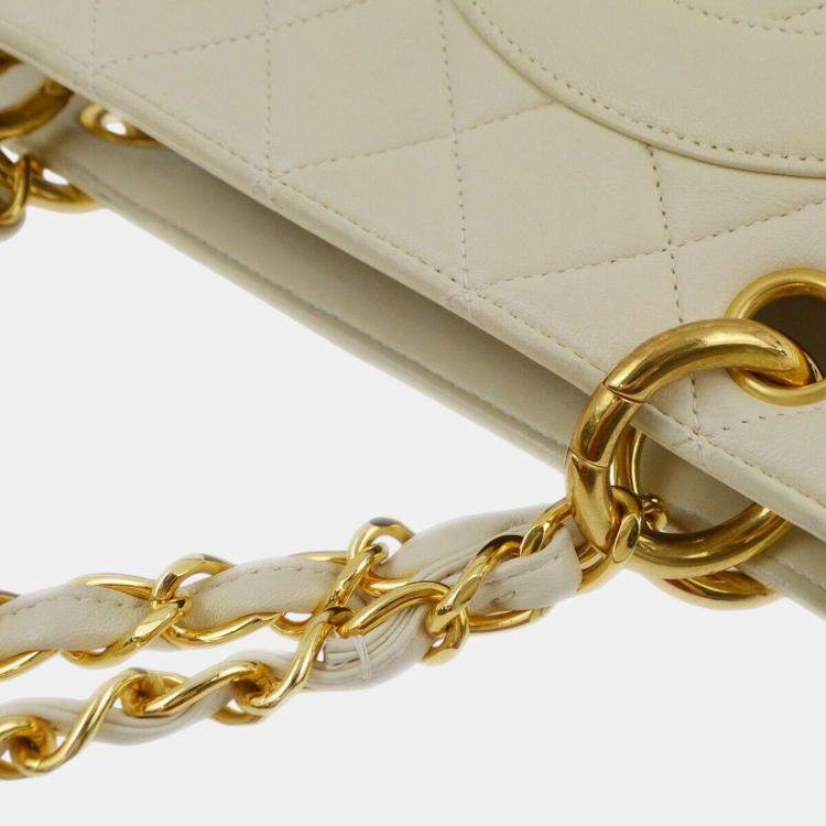 Pre Owned Chanel Ivory Lambskin Chain Tote Handbag
