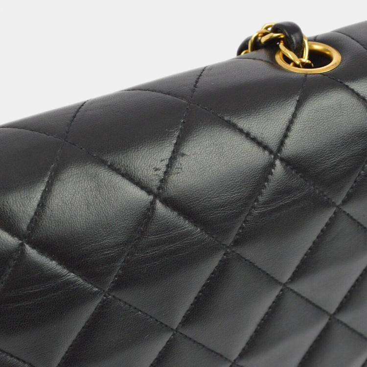 Pre Owned Chanel Black Lambskin Small Diana Shoulder Bag