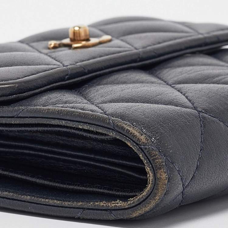 Pre Owned Chanel Navy Blue Quilted Leather CC Trifold Wallet