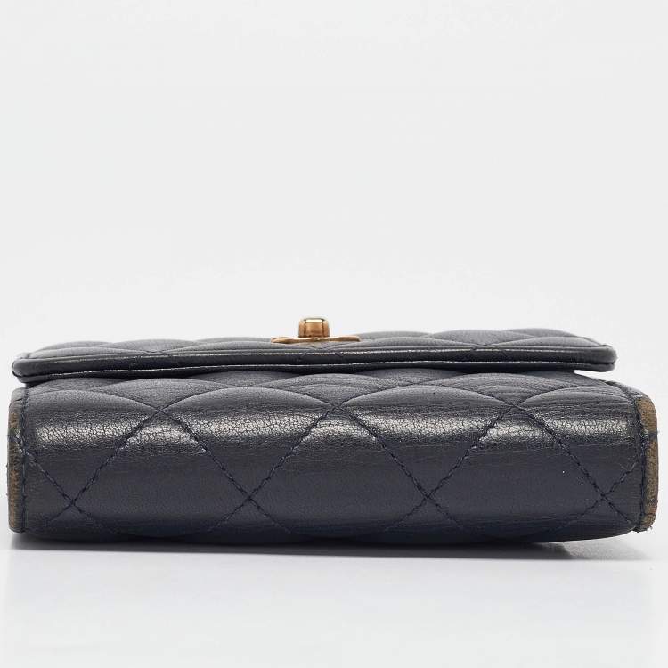 Pre Owned Chanel Navy Blue Quilted Leather CC Trifold Wallet