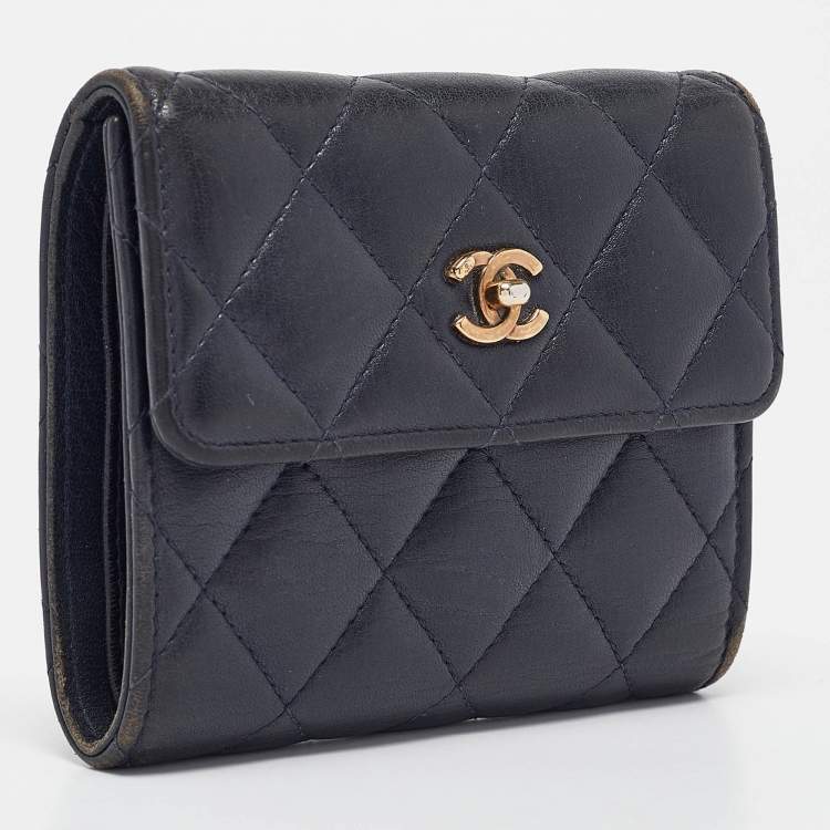 Pre Owned Chanel Navy Blue Quilted Leather CC Trifold Wallet