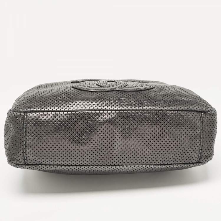 Pre Owned Chanel Metallic Grey Leather Perforated Rodeo Drive Hobo