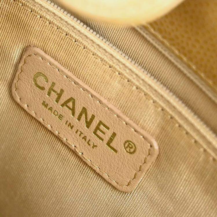 مملوكة مسبقًا Chanel Beige Calfskin Petite Shopping Tote PST Chain Handbag