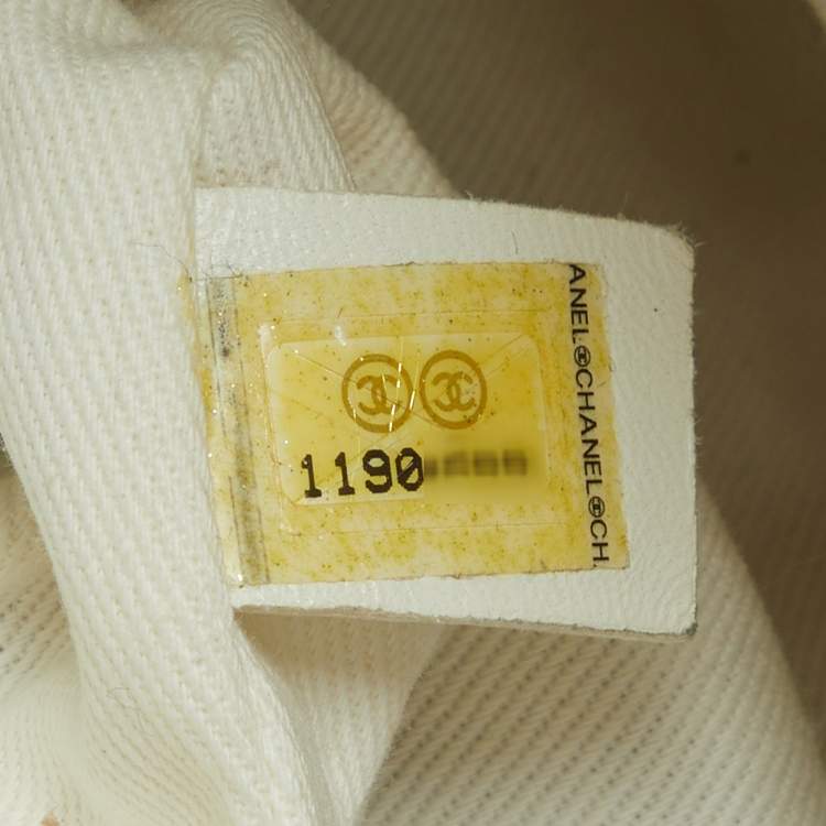 Pre Owned Chanel Chambray Blue/White Canvas CC Striped Shopper Tote