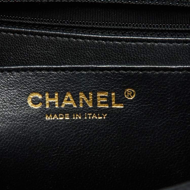 Pre Owned Chanel Black Quilted Caviar Leather Jumbo Classic Single Flap Bag