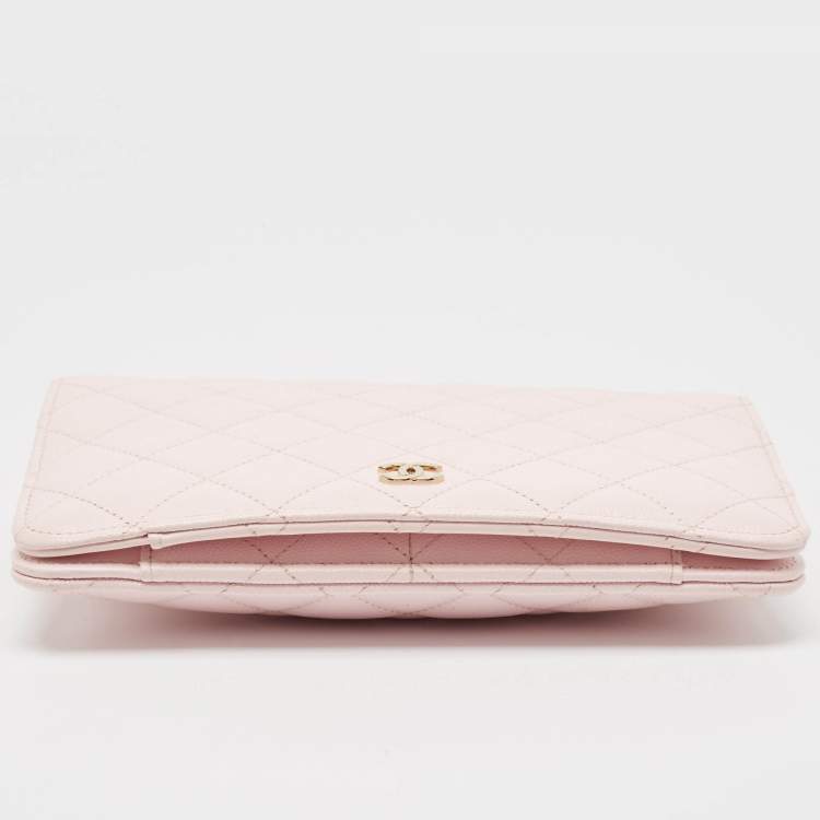 Pre Owned Chanel Light Pink Quilted Caviar Leather CC Wallet On Chain