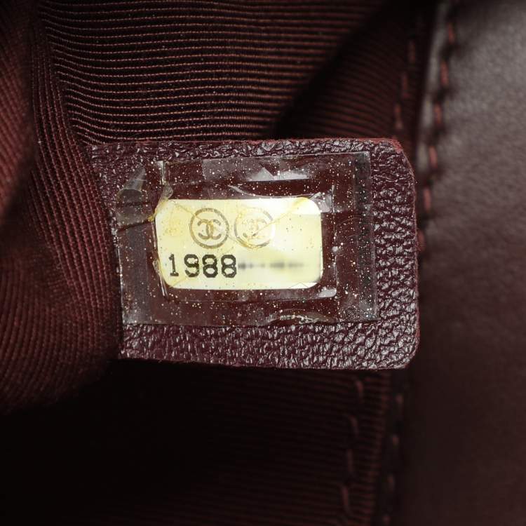 Pre Owned Chanel Burgundy Chevron Leather Small Boy Flap Bag