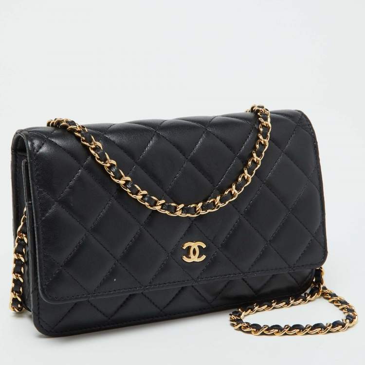 Pre Owned Chanel Black Quilted Leather CC Classic Wallet On Chain