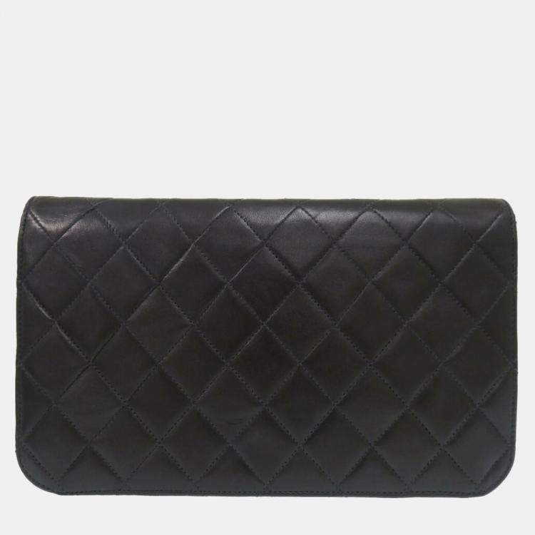 Pre Owned Chanel Black Matelasse Lambskin Gold Chain Shoulder Bag