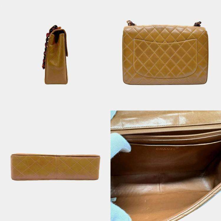 Pre Owned Chanel Brown Matelasse Leather Plastic Shoulder Bag