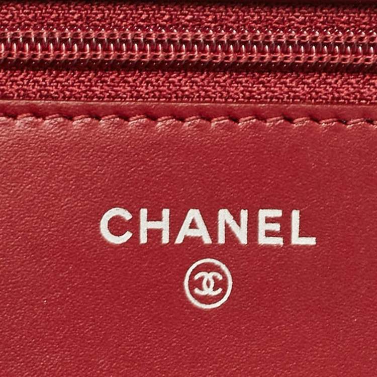 Pre Owned Chanel Red Quilted Patent Leather Classic Wallet On Chain