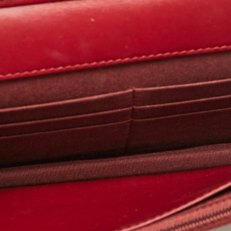 Pre Owned Chanel Red Quilted Patent Leather Classic Wallet On Chain