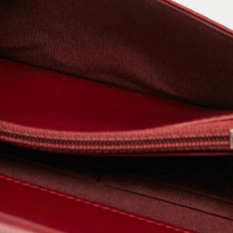 Pre Owned Chanel Red Quilted Patent Leather Classic Wallet On Chain