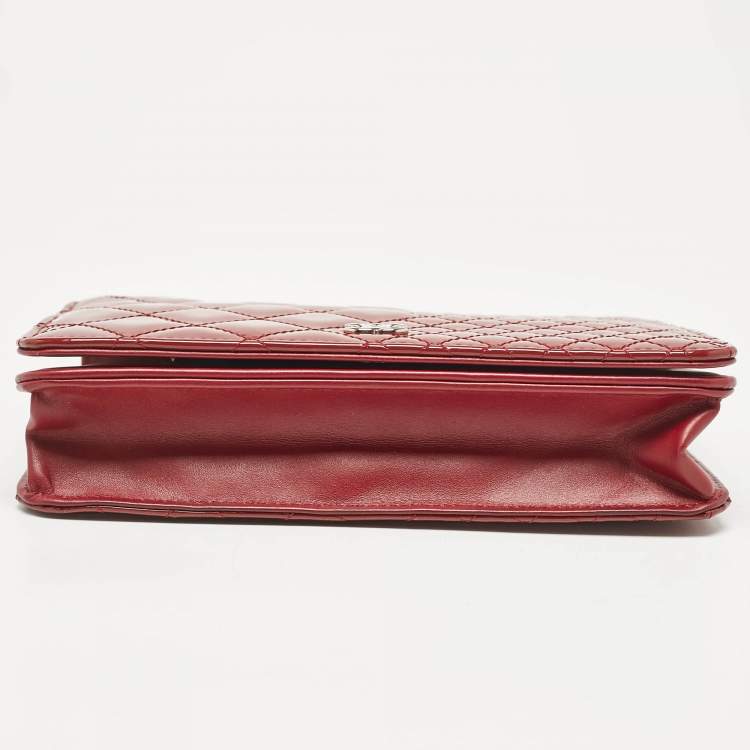Pre Owned Chanel Red Quilted Patent Leather Classic Wallet On Chain