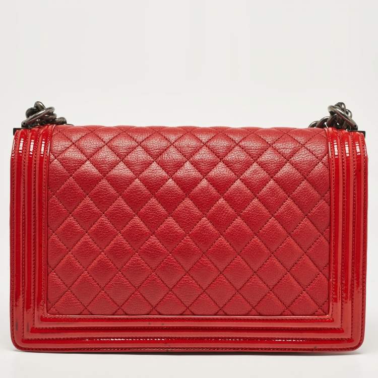 Pre Owned Chanel Red Quilted Patent and Leather New Medium Boy Bag