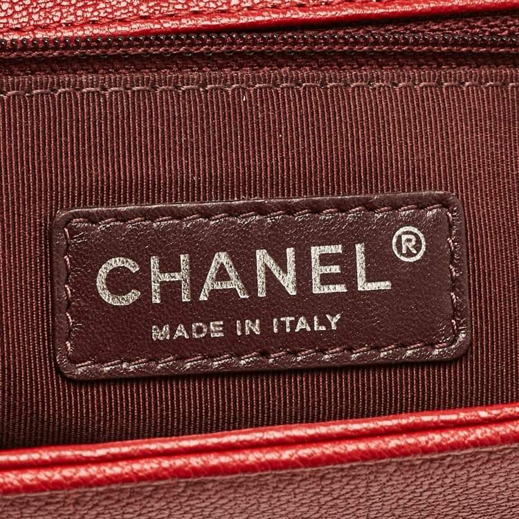 Pre Owned Chanel Red Quilted Patent and Leather New Medium Boy Bag