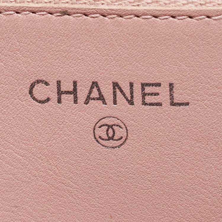 Pre Owned Chanel Light Pink Caviar Leather Timeless CC Wallet On Chain