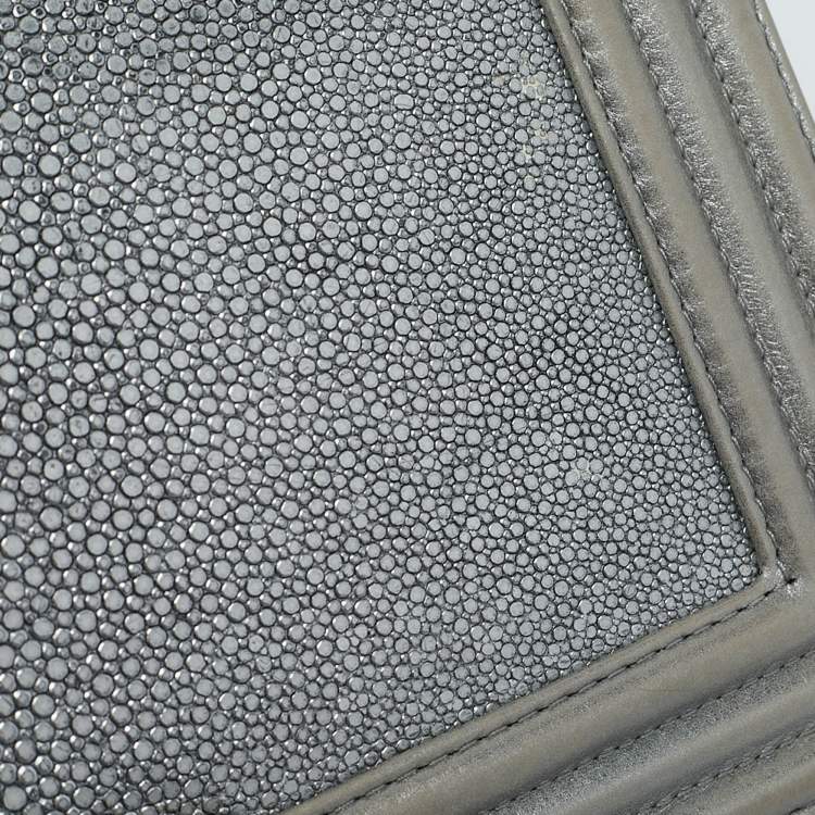 Pre Owned Chanel Grey/Silver Leather and Stingray Medium Boy Flap Bag