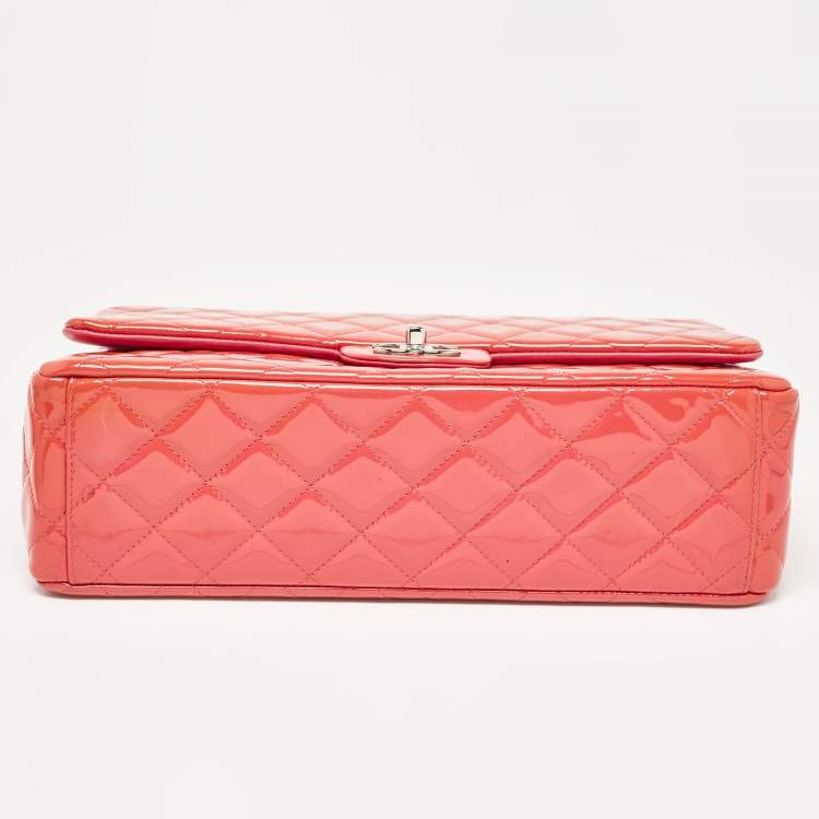 Pre Owned Chanel Pink Quilted Patent Leather Maxi Classic Double Flap Bag