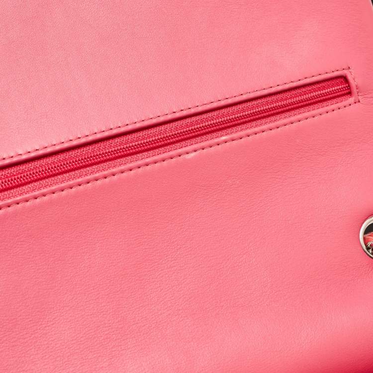 Pre Owned Chanel Pink Quilted Patent Leather Maxi Classic Double Flap Bag