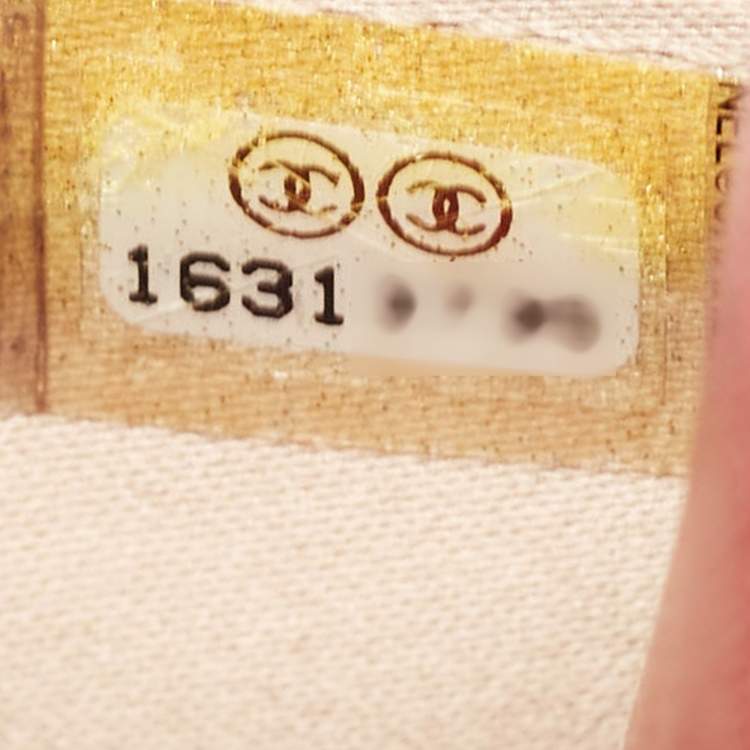 Pre Owned Chanel Red Leather Camellia WOC Clutch Bag