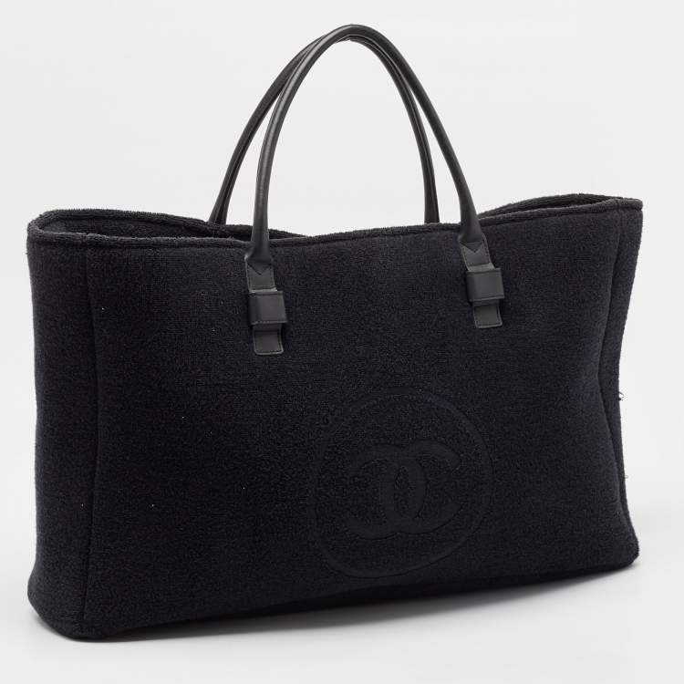 Pre Owned Chanel Dark Blue Terry Cloth and Leather Beach Bag and Towel Set