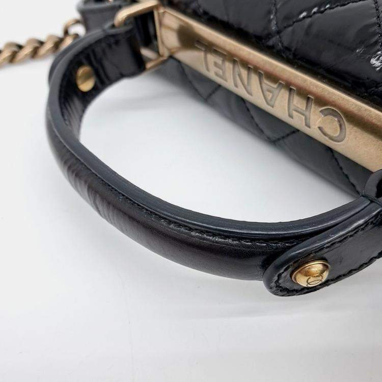 Pre Owned Chanel tote chain bag