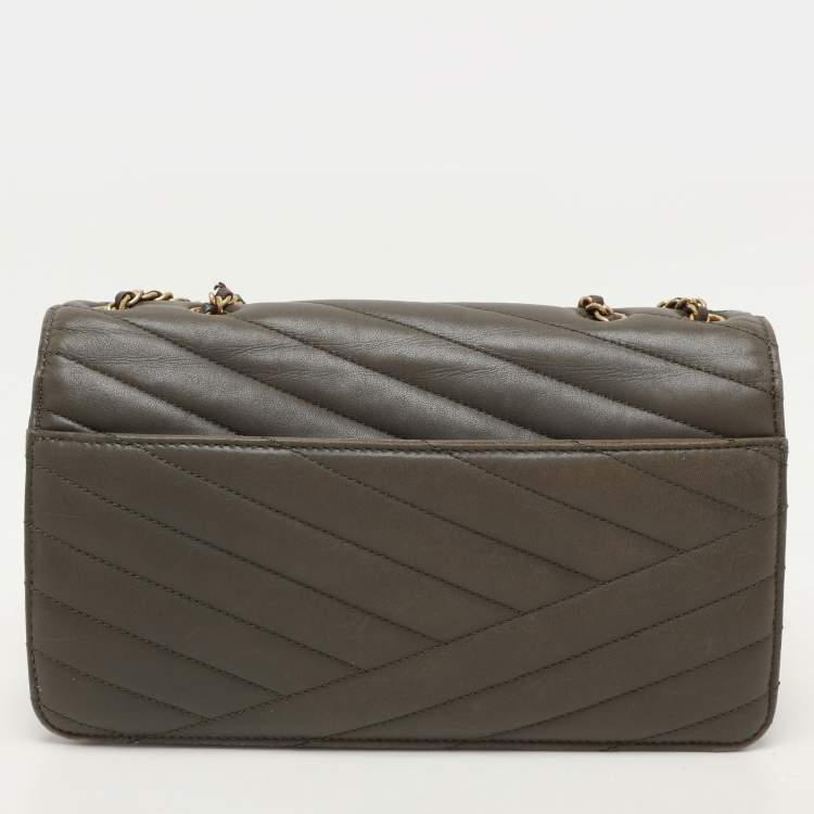 Pre Owned Chanel Green Chevron Quilted Leather Gabrielle Flap Bag