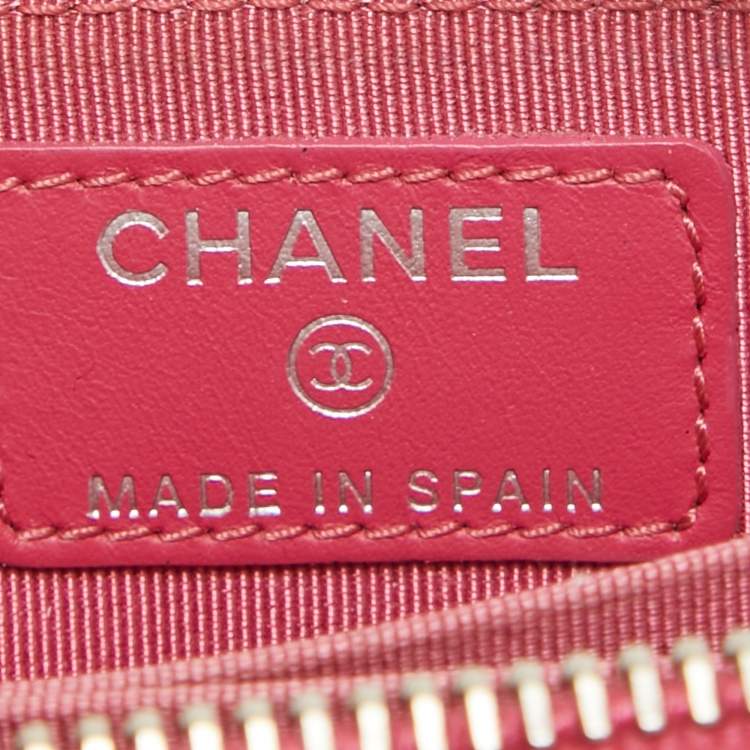 Pre Owned Chanel Pink Quilted Patent Leather CC Zip Coin Purse